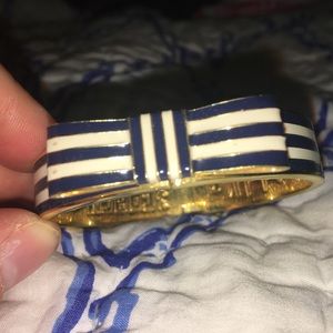 EUC Poppy for Coach Bow bangle 🎀